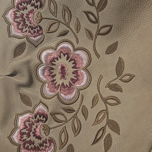 Brighton Leather Embroidered Shoulder Bag Purse Beige Tan Pink Tassel Flower - Picture 5 of 6